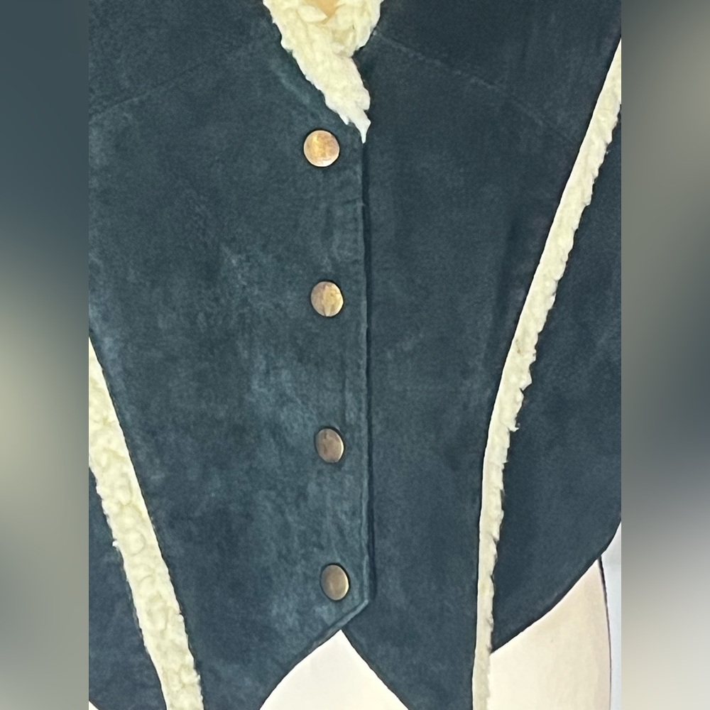 MIDWEST TRADERS Vtg Leather Vest With Sherpa Trim - Picture 2 of 5